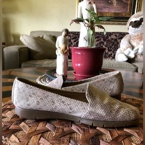 Aerosoles Fame Show Taupe Leather Loafer Snake Pattern in Size 9 1/2 Wide